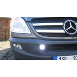 Mercedes Sprinter, vzdálenost LED světel cca 50cm od bočního obrysu 