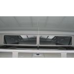 Daf XF, CB antna President Carolina umstna za stenm oknem a veden skrz spojler 