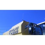 Kombajn New Holland, CB vyslaka Allamat 409, CB antna Sirio Turbo 800, kovov DIN drk repro 