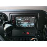 Daf XF, CB President Barry, 2DIN rádio Kenwood s BT, kamera CCD, oranžové predátory 