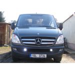 Mercedes Sprinter, vzdlenost LED svtel cca 50cm od bonho obrysu 