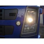 Volvo FH, LED denní světla s použitím krycích redukčních kroužků