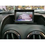 Dacia Duster, CCD kamera nad SPZ, LCD monitor úhlopříčka cca 11cm