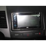 Citroen C-Crosser, CMOS kamera v podloce pod SPZ, zobrazen na nmi dodanm 2DIN rdiu JVC NT-30 
