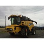 Kombajn New Holland, CB vysílačka Lafayette Trucker, CB anténa President Kentucky